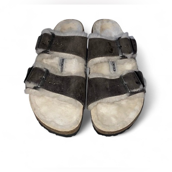 Birkenstock Arizona gray shearling cozy fur sandals size ladies 9 and men’s 7. - Picture 2 of 8